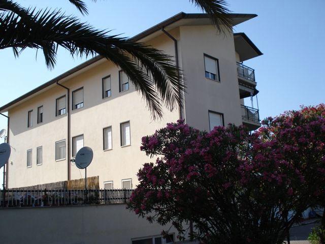 appartamento in vendita ad Aprilia in zona Campoleone