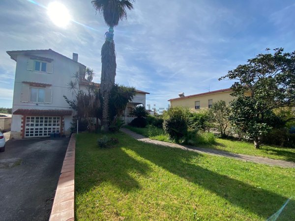 casa indipendente in vendita ad Aprilia in zona Campo di Carne