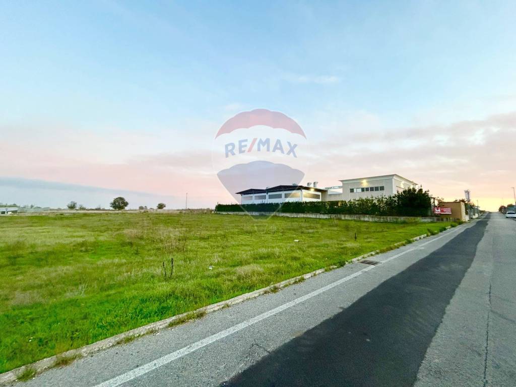 terreno agricolo in vendita ad Aprilia in zona Riserva Nuova