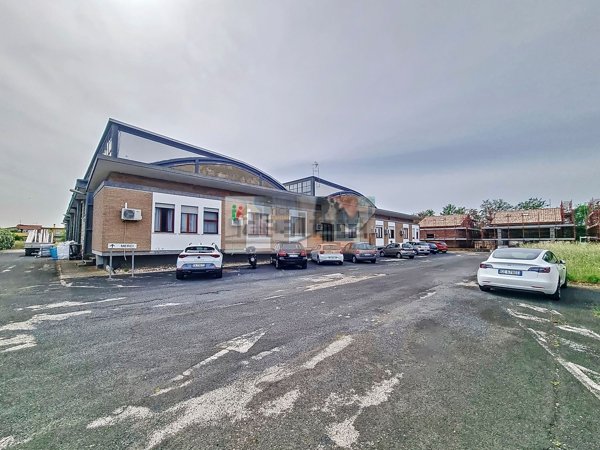 terreno edificabile in vendita ad Aprilia in zona Campo di Carne