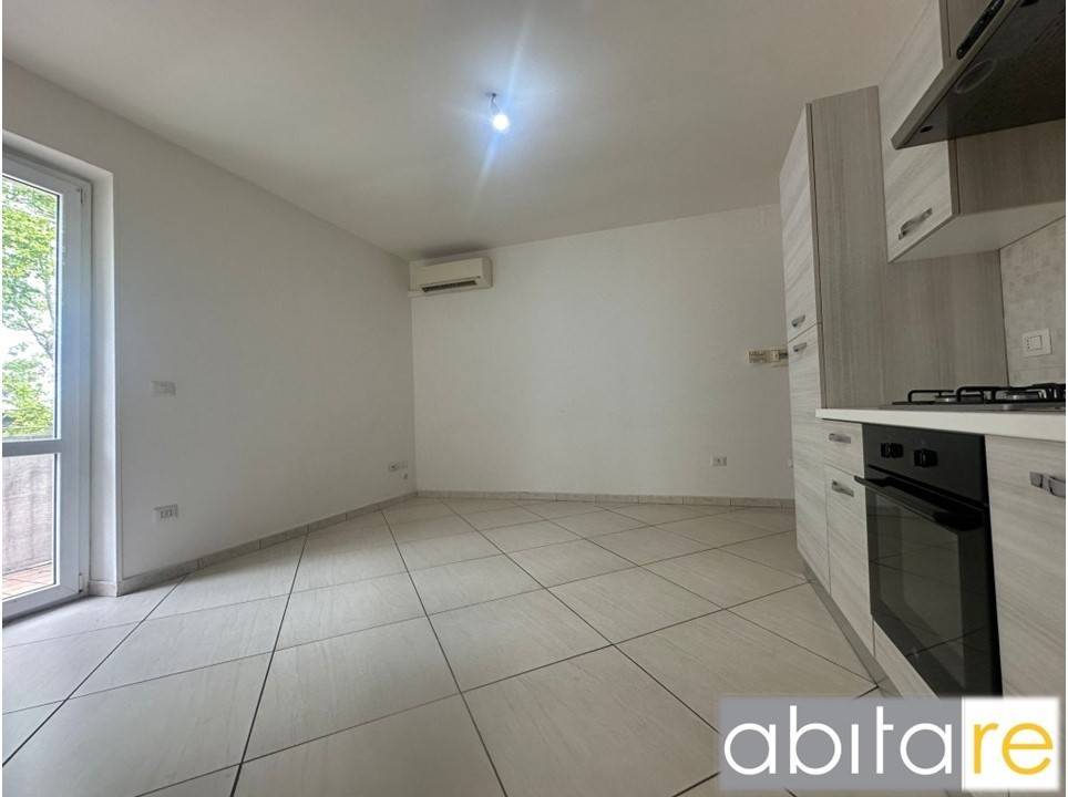 intera palazzina in vendita ad Aprilia in zona Campo di Carne