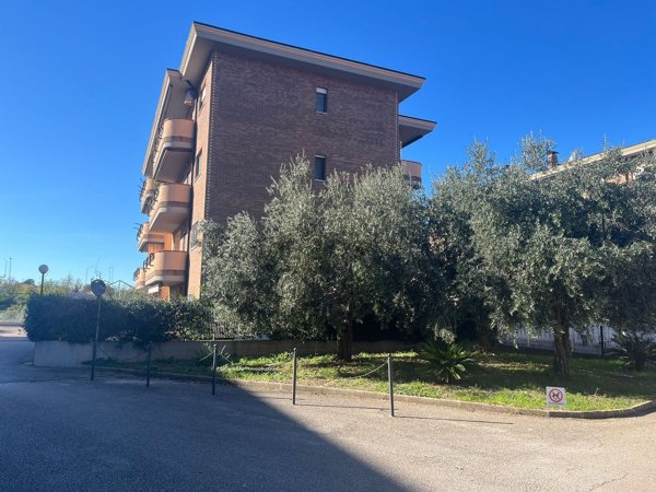 appartamento in vendita ad Aprilia