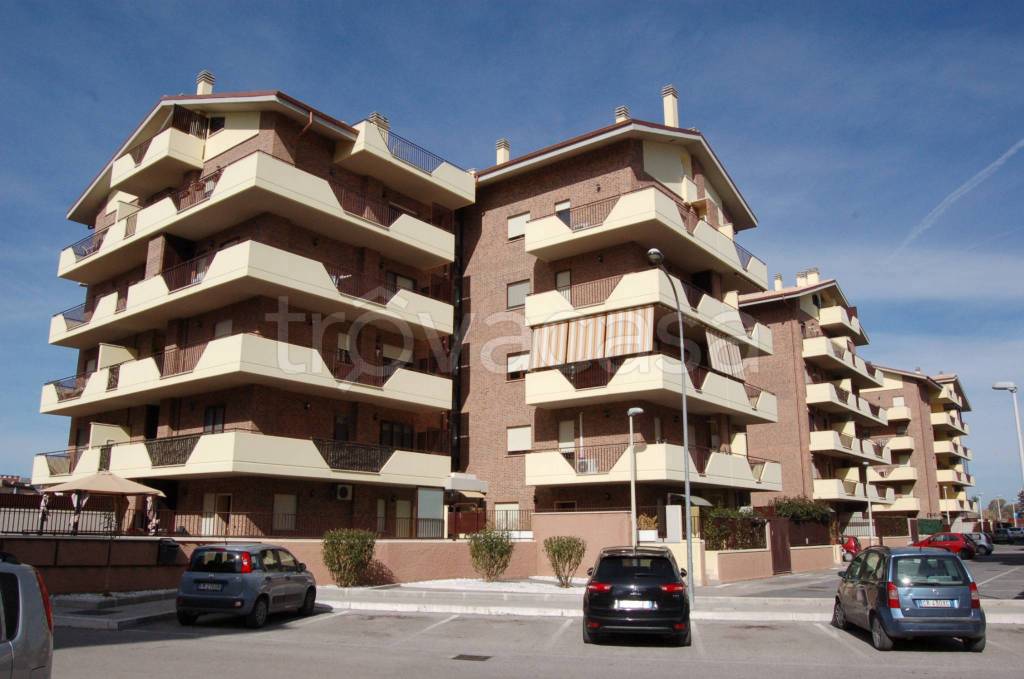 appartamento in vendita ad Aprilia