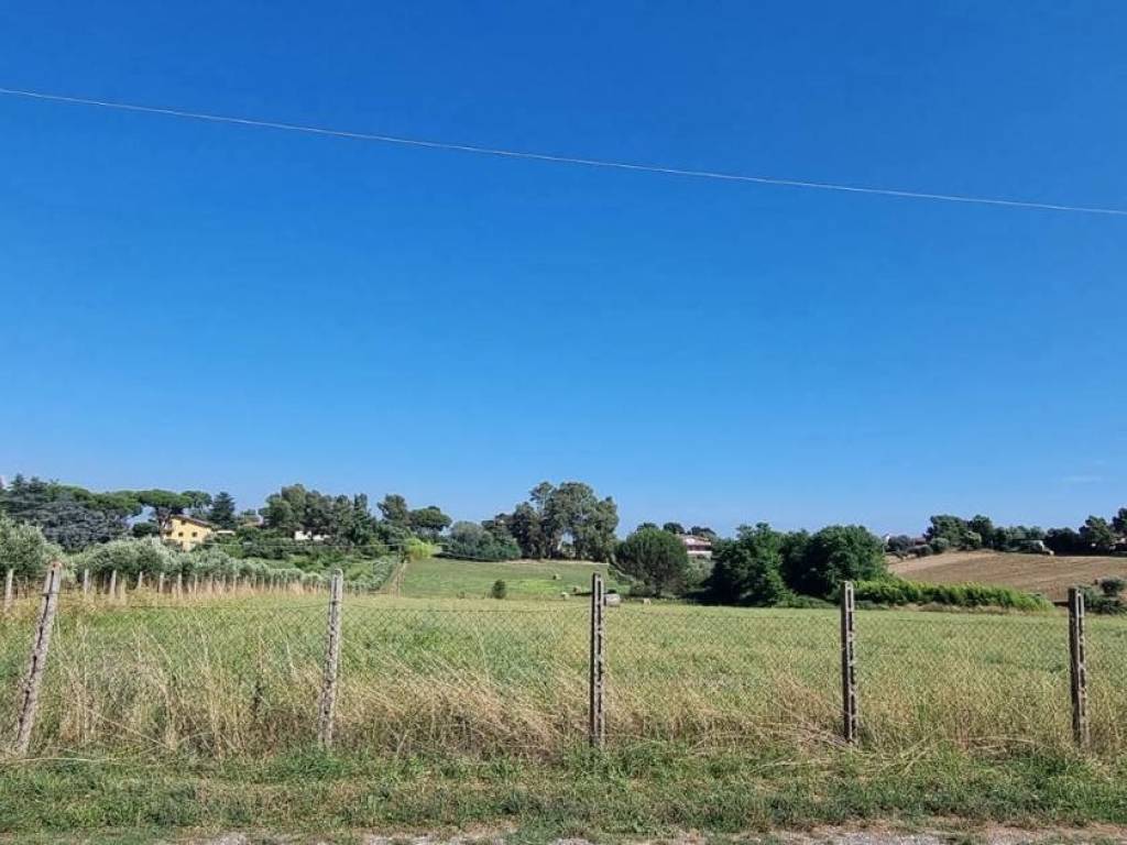terreno agricolo in vendita ad Aprilia in zona Fossignano