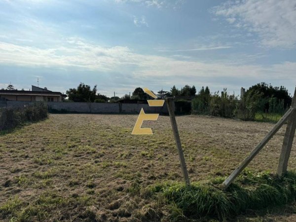 terreno agricolo in vendita ad Aprilia in zona Cogna