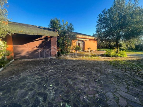casa indipendente in vendita ad Aprilia in zona Pantanelle