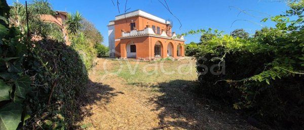 casa indipendente in vendita ad Aprilia in zona Cogna