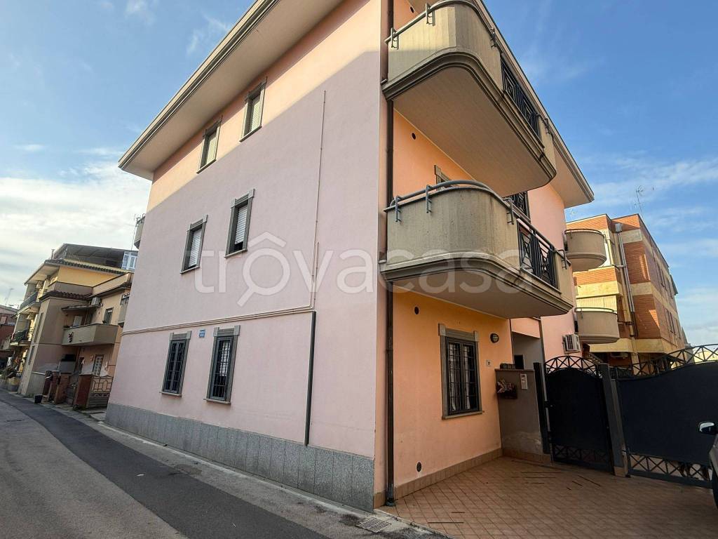 appartamento in vendita ad Aprilia