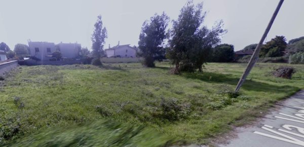 negozio in vendita ad Aprilia in zona Campoverde