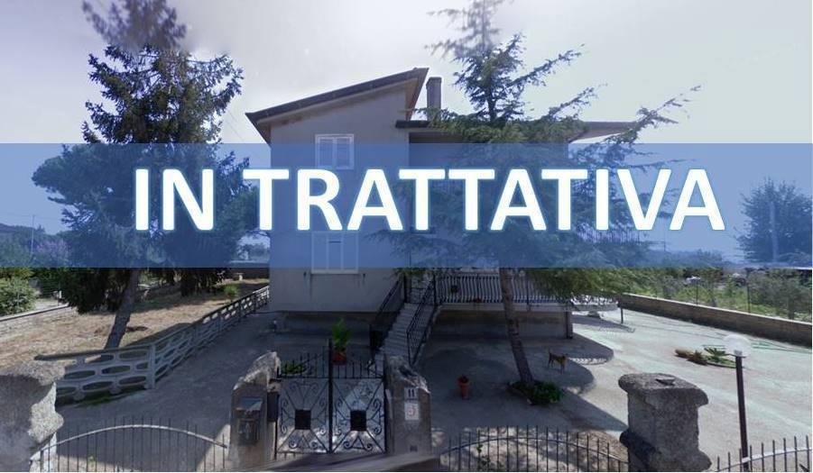 appartamento in vendita ad Aprilia in zona Campo di Carne