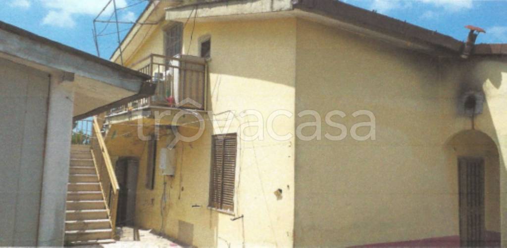 appartamento in vendita ad Aprilia in zona Genio Civile