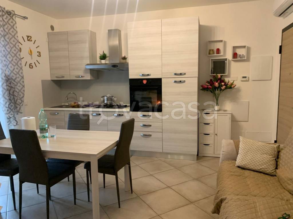 appartamento in vendita ad Aprilia