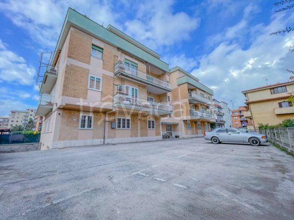appartamento in vendita ad Aprilia