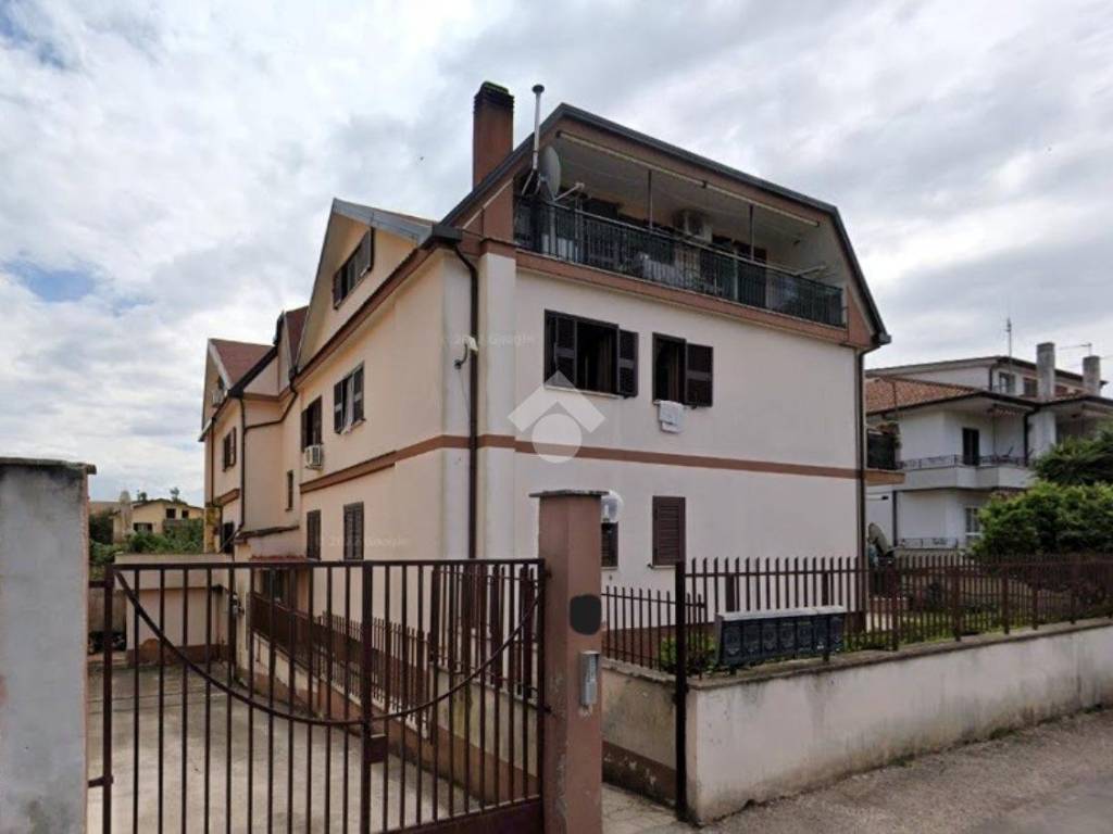 appartamento in vendita ad Aprilia