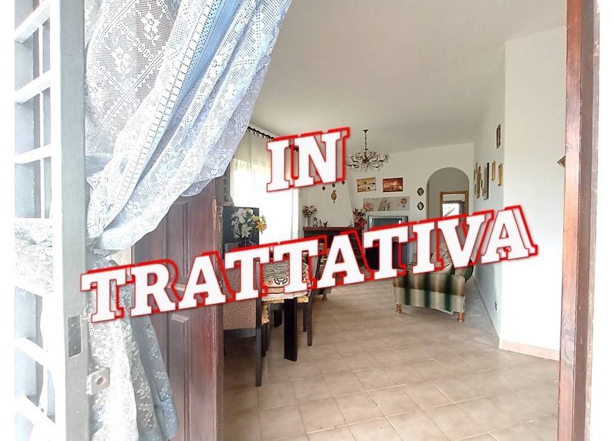 casa indipendente in vendita ad Aprilia in zona Campo di Carne