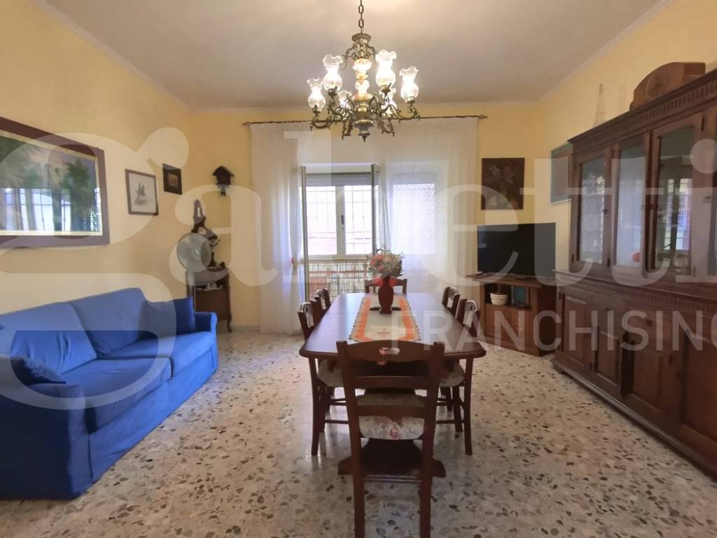 appartamento in vendita ad Aprilia