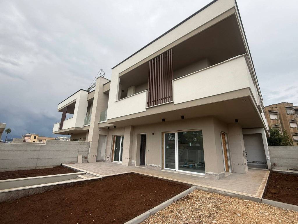 quadrivano in vendita ad Aprilia