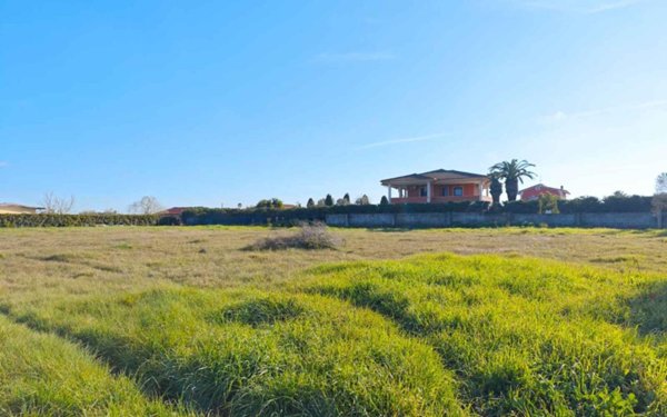 terreno agricolo in vendita ad Aprilia in zona Riserva Nuova