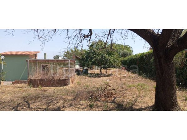 casa indipendente in vendita ad Aprilia in zona Casalazzara