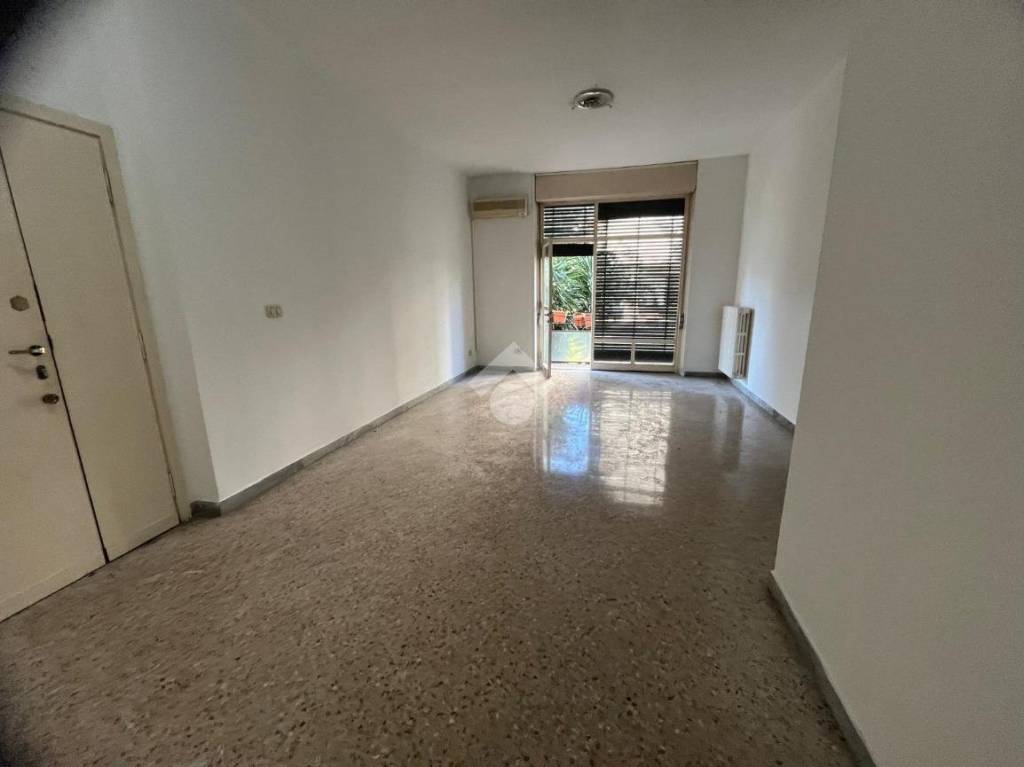 appartamento in vendita ad Aprilia