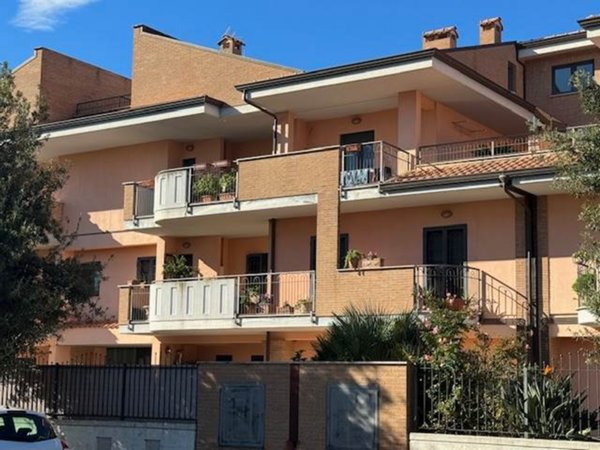 appartamento in vendita ad Aprilia