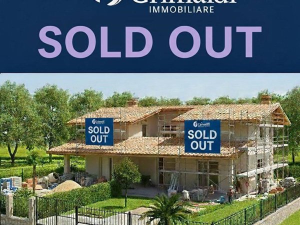 casa indipendente in vendita ad Aprilia in zona Campoverde