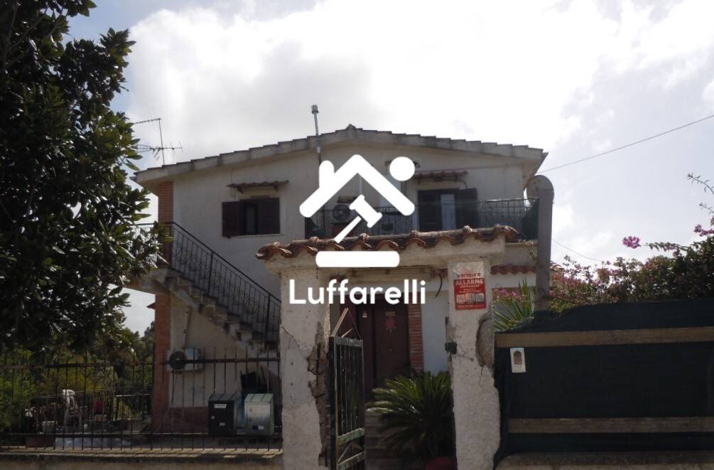 appartamento in vendita ad Aprilia in zona Fossignano