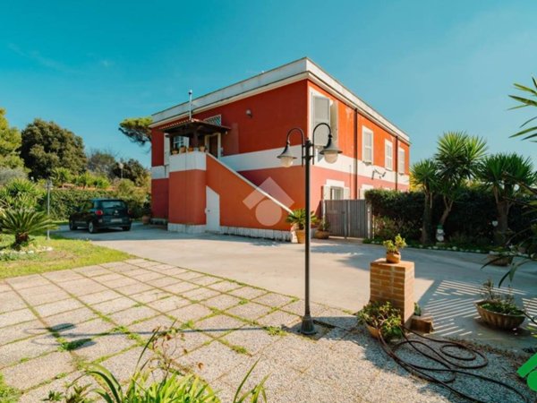 casa indipendente in vendita ad Aprilia