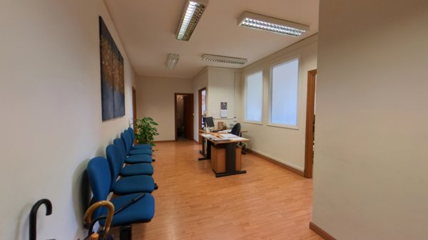 ufficio in vendita ad Aprilia