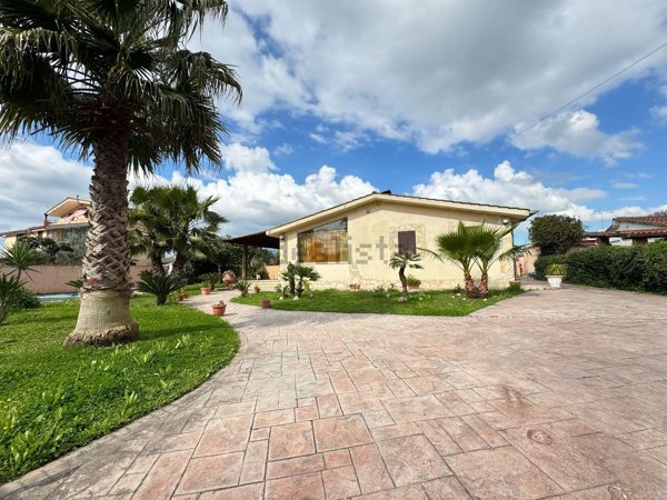 casa indipendente in vendita ad Aprilia