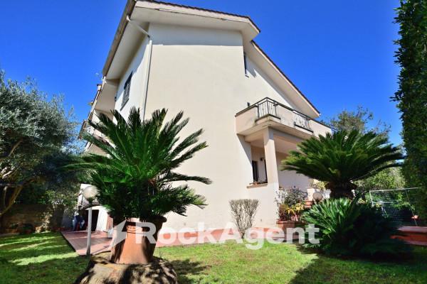 casa indipendente in vendita ad Aprilia in zona Campoleone