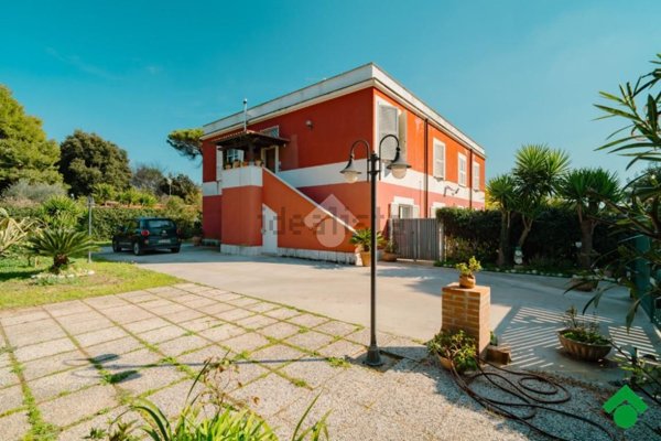 casa indipendente in vendita ad Aprilia