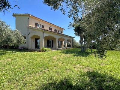 casa indipendente in vendita ad Aprilia