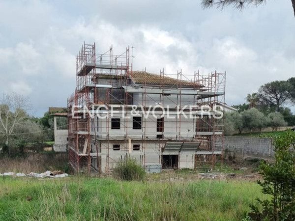 casa indipendente in vendita ad Aprilia in zona Fossignano