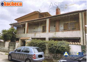 appartamento in vendita ad Aprilia in zona Campo di Carne