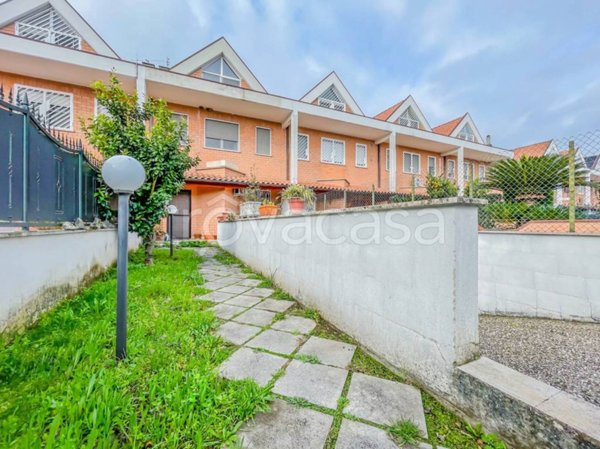 casa indipendente in vendita ad Aprilia