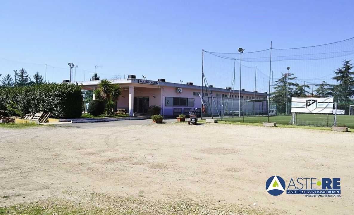 intera palazzina in vendita ad Aprilia