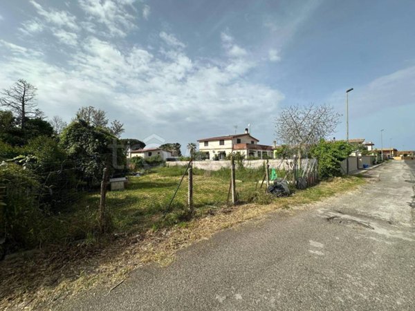 terreno agricolo in vendita ad Aprilia in zona Cogna