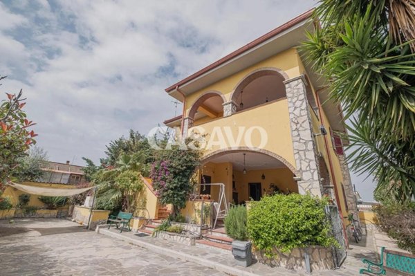 appartamento in vendita ad Aprilia in zona Cogna