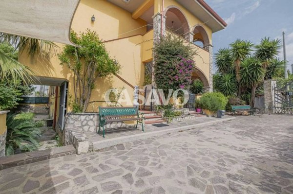 appartamento in vendita ad Aprilia in zona Cogna