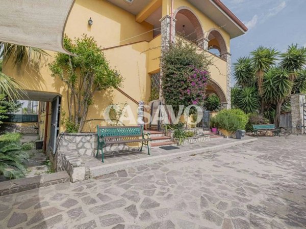appartamento in vendita ad Aprilia in zona Cogna