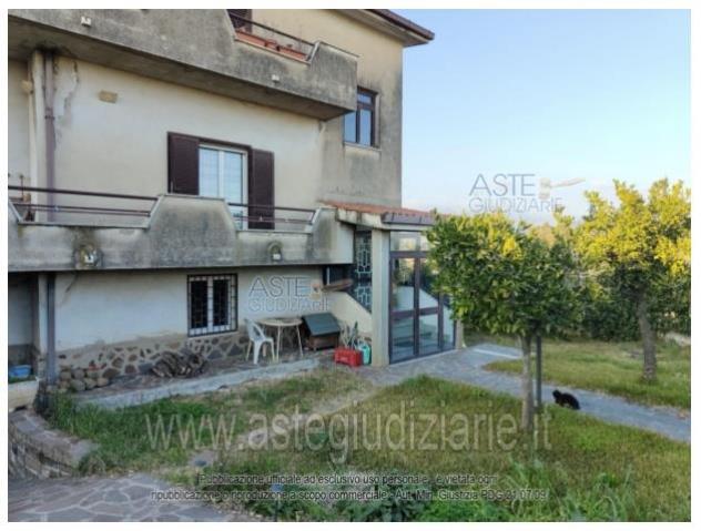 appartamento in vendita ad Aprilia