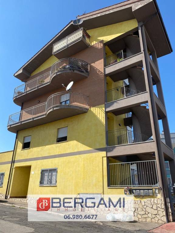 appartamento in vendita ad Aprilia