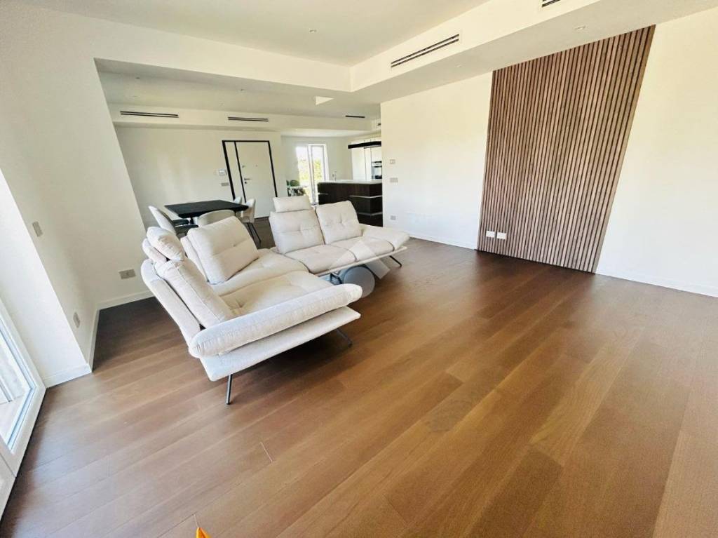 casa indipendente in vendita ad Aprilia
