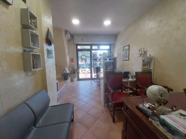 locale commerciale in vendita ad Aprilia