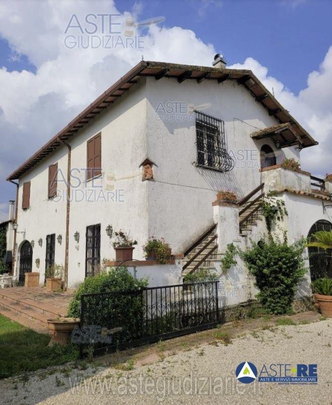 casa indipendente in vendita ad Aprilia