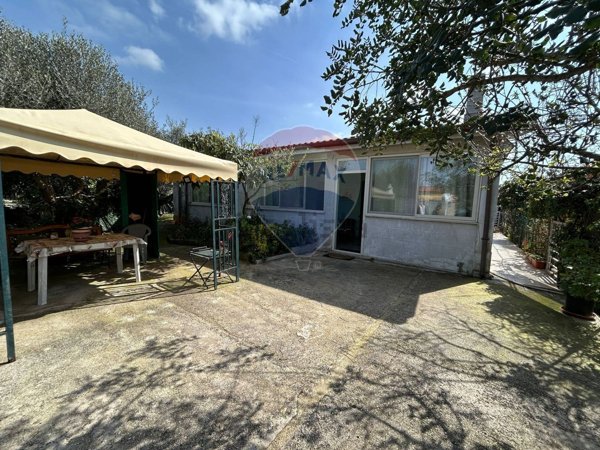 casa indipendente in vendita ad Aprilia