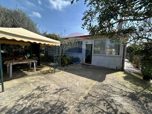 casa indipendente in vendita ad Aprilia