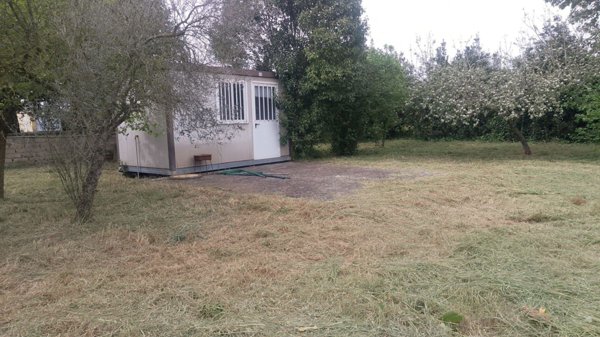 casa indipendente in vendita ad Aprilia in zona Pantanelle