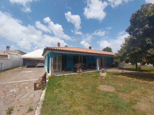 casa indipendente in vendita ad Aprilia in zona Campo di Carne